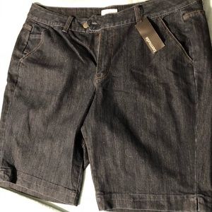 Lane Bryant Bermuda Short. NWT